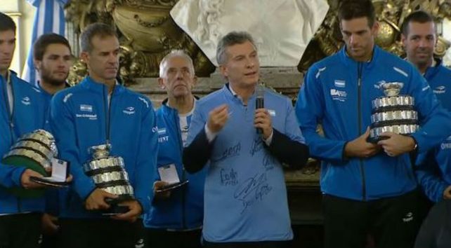 El presidente Macri elogió el logro obtenido por el equipo argentino de Copa Davis.
