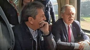 El presidente Alberto Fernández y Sergio Massa subieron en Correa en el tren Cañada de Gómez - Rosario