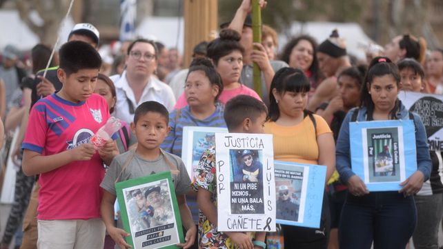 La convocatoria de la Multisectorial Contra la Violencia Institucional reunió a organizaciones sociales y a familiares de víctimas de homicidios.