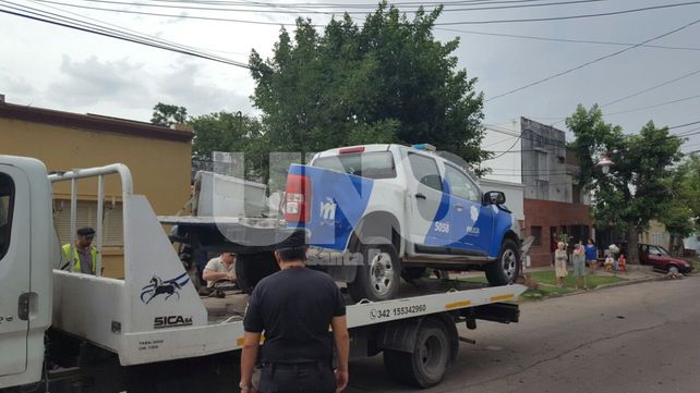 Persecución y violento choque de un patrullero con dos policías heridos