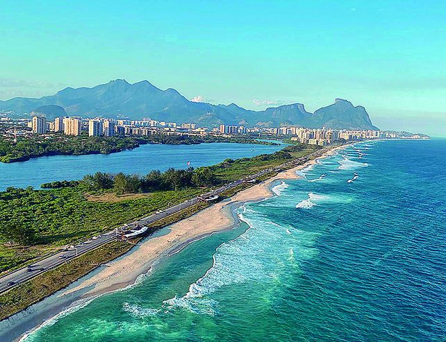 Algunas de las vistas que ofrecen las playas de Barra da Tijuca.