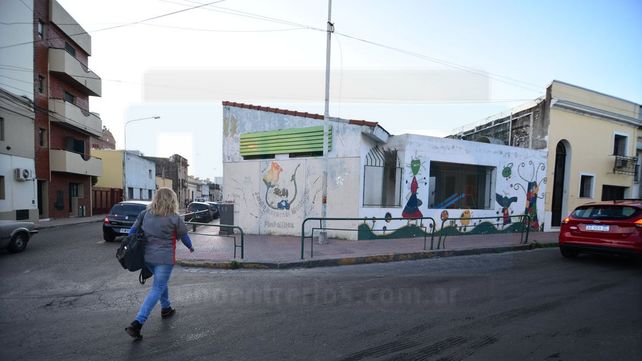 En el centro. El jardín está ubicado en una de las esquinas de Villaguay y Monte Caseros.&nbsp;