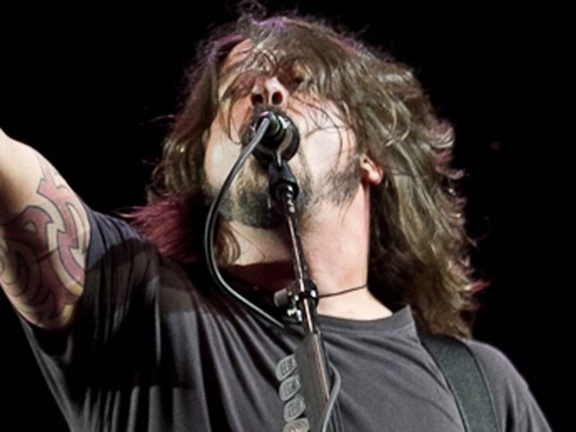 Foo Fighters y una clase de rock en el Monumental