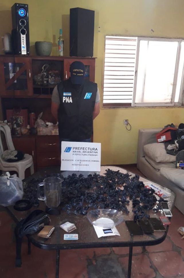 Prefectura: detenidos, secuestro de droga y miles de pesos