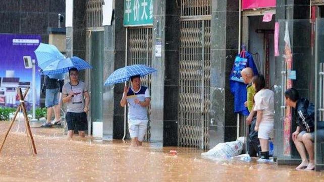 Más de 90 muertos y 800 heridos por fuertes tormentas y tornados en China