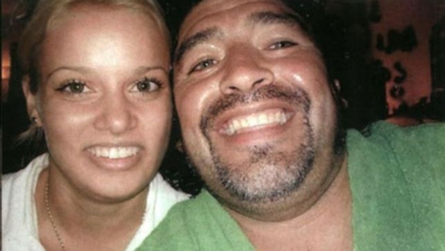 Amor en 2004. Diego Maradona y su novia cubana Adonay Fruto