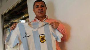 Internaron al ex futbolista Carlos Loco Enrique por una afección cardíaca