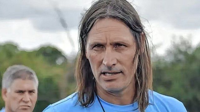 Juan Carlos Olave asumió como nuevo entrenador de Racing de Córdoba.