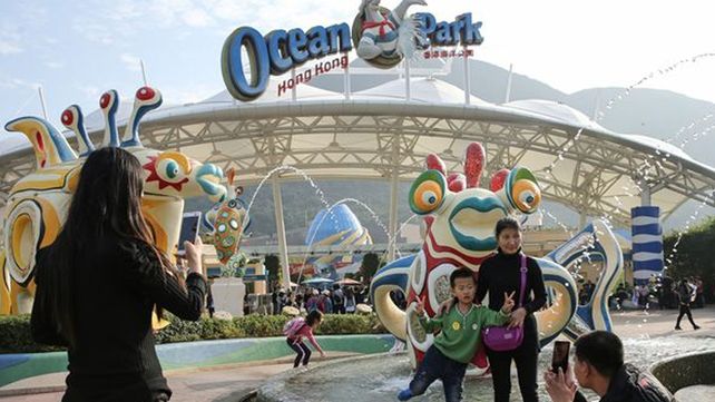 Un joven murió en una Casa Embrujada de Hong Kong golpeado por un ataúd