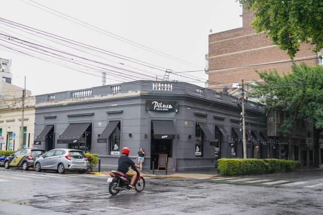 El local de Catamarca y Alvear volvió a ser Piluso como en la década del 90.