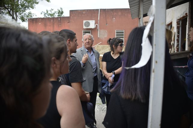 González intentó explicar el procedimiento.&nbsp;
