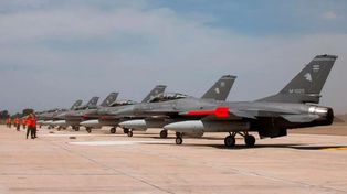 Cazas F-16: por qué no vuelan los aviones que compró el gobierno nacional