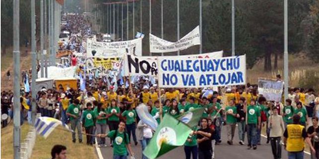 Declarar&iacute;an paraje hist&oacute;rico y cultural al corte del puente en Gualeguaych&uacute;