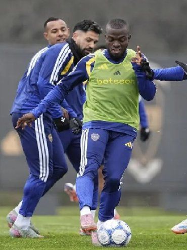 Enner Valencia fue convocado ante Recoleta y se encamina su debut en Boca