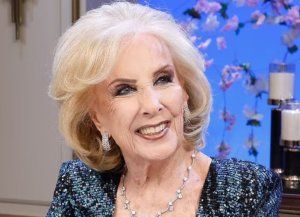 Mirtha Legrand reapareció en una foto familiar tras la internación