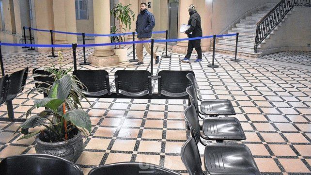 Condenaron a un hombre por 20 estafas con tarjetas de crédito: deberá devolver $2 millones y pagar una multa