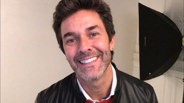 Las imágenes del desnudo de Mariano Martínez en teatro