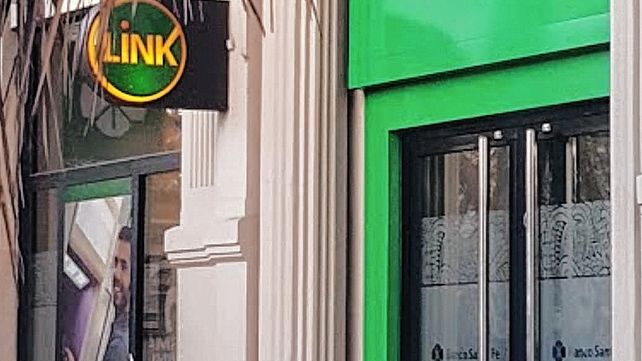 B° Barranquitas: motochorros asaltaron a una mujer y le robaron más de 700 mil pesos