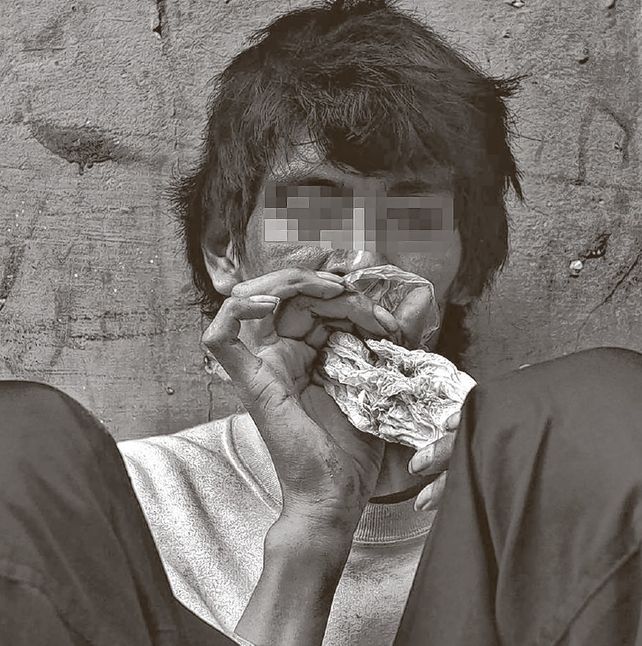 En problemas. En la ciudad los jóvenes sin recursos son asistidos en diferentes centros oficiales.
