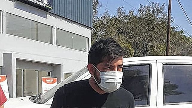 Max Talavera se encuentra detenido y podría recibir prisión preventiva. Fue trasladado a Santa Fe para responder a la justicia sobre al menos 4 denuncias por estafas a través de la constructora de viviendas prefabricadas.