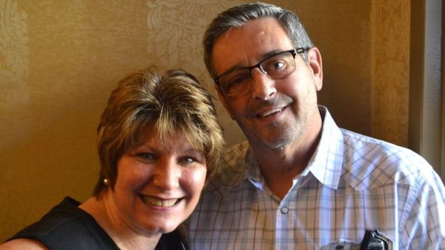 La californiana Kathy Murray dice que salvó su matrimonio renunciando a los intentos de controlar a su esposo.