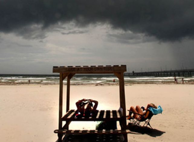 La tormenta Dolly se convirti&oacute; en hurac&aacute;n al llegar al Golfo de M&eacute;xico y amenaza Texas