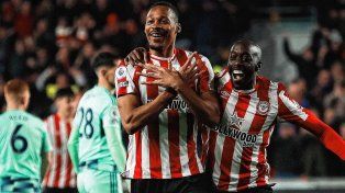 Brentford derrotó a Fulham en el cierre de la fecha en la Premier League