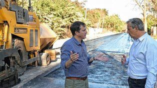 Paraná: pavimentan 30 cuadras y amplían los servicios