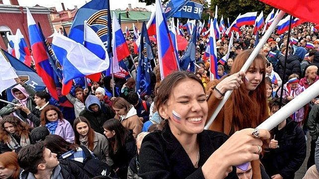Rusia anexará este viernes cuatro provincias de Ucrania. Vladimir Putin aseguró que defenderá esos territorios.&nbsp; &nbsp;