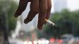 Mendoza prohíbe fumar en plazas y cerca de escuelas y hogares para ancianos