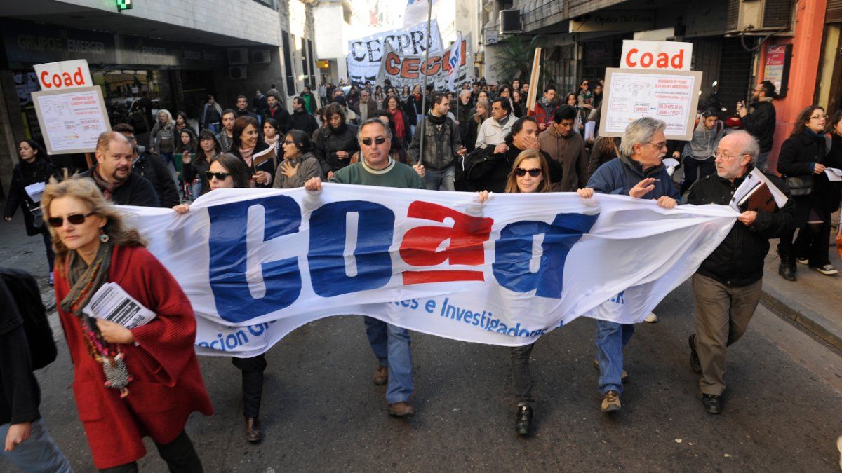 Los docentes de la UNR paran tres horas este viernes en defensa de la ...