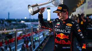 Max Verstappen ganó en Japón y logró su segundo título en la Fórmula 1