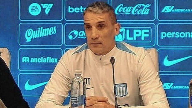 Juan Pablo Vojvoda dejó de ser el DT de Racing.