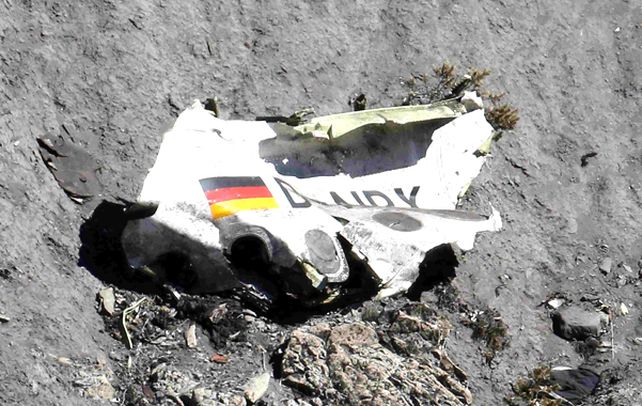 añicos. Una de las partes más grandes del Airbus A320 de Germanwings