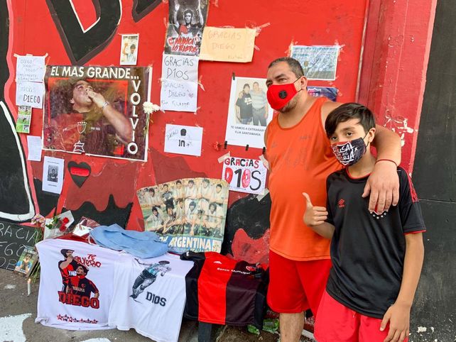 Newells despidió al ídolo y le abrió las puertas a la leyenda