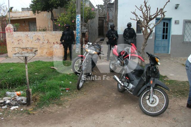 Incautaron motos robadas en Villa del Parque