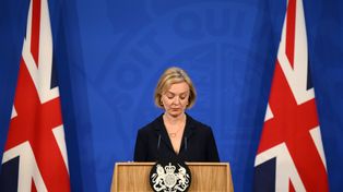 La ahora ex primera ministra, Liz Truss, quien había reemplazado Boris Johnson.