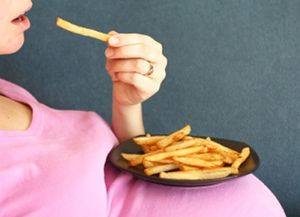 Comer demasiadas papas antes de un embarazo puede conducir a una diabetes