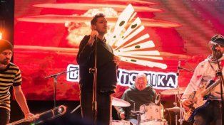 Bombatomika presenta una noche explosiva de punk rock en Limbo Pub
