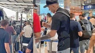 Fernández y Tagliafico llegaron al país para los amistosos con la Selección Argentina.