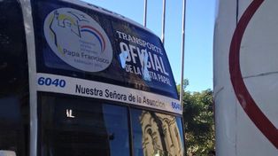 Cientos de fervorosos rosarinos ya están en Asunción para recibir al pontífice