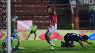 Unión cayó ante Argentinos y desperdició la chance de soñar con la Libertadores