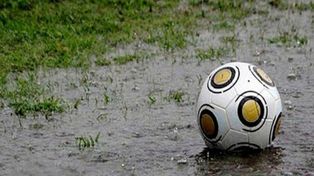 Lluvia en el recuerdo en el mítico estadio Doménico Chindamo