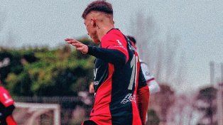 La reserva de Colón perdió ante Independiente Rivadavia y no despega del fondo