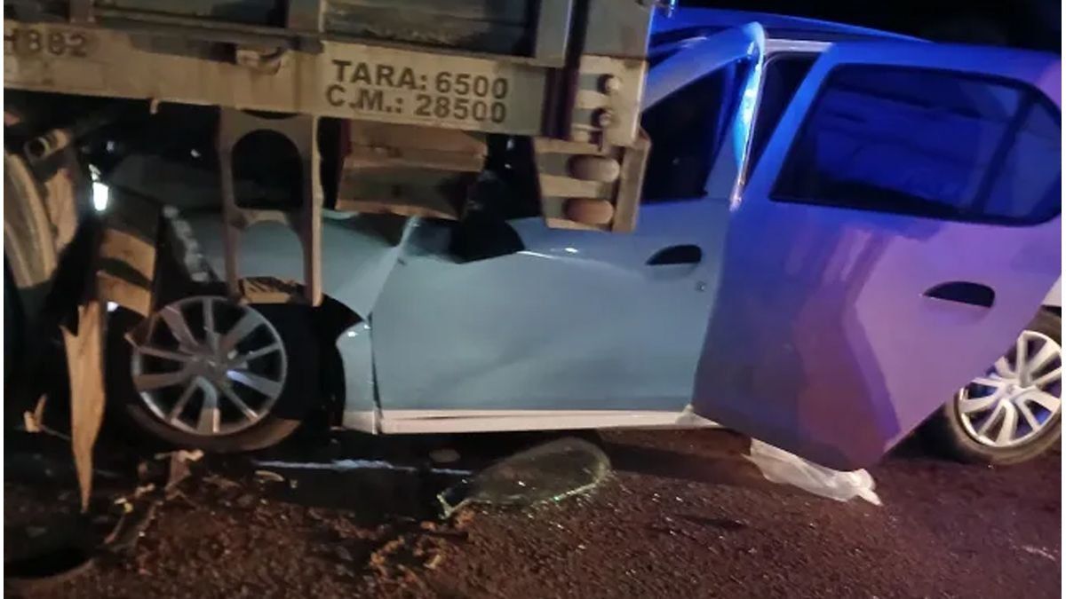 Choque fatal en el norte santafesino: dos policías murieron en viaje por un operativo