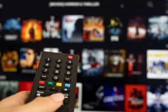 The Reasons Why More People are Choosing Streaming Over Traditional TV