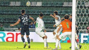 Banfield e Independiente Rivadavia jugaron bajo la lluvia.