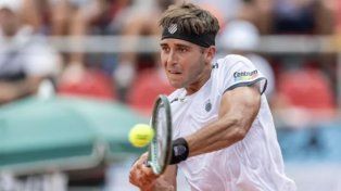 Tomás Etcheverry superó con autoridad al francés Richard Gasquet.