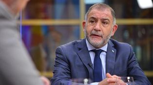 Durísimo. Lo mejor que le podría a hacer a la Argentina este presidente es reflexionar y que la Justicia Electoral le haga llegar el cómputo definitivo de cómo votaron los argentinos, dijo Juez.