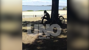 Escracharon a un hombre cuando se masturbaba en plena costanera santafesina